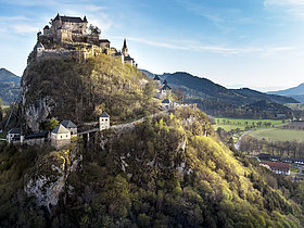 das Foto zeigt die berühmte mittelalterliche Burg Hochosterwitz